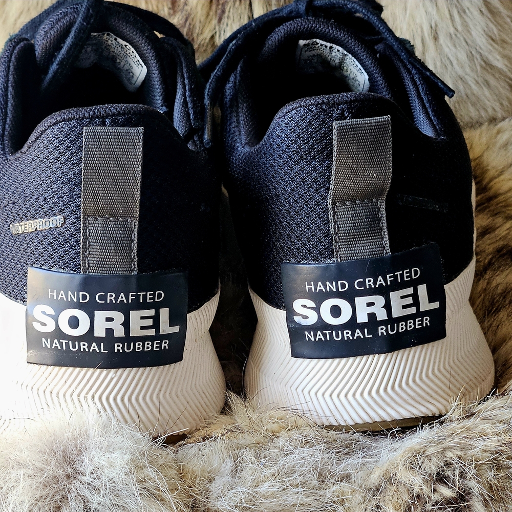 Sorel Brand WOMEN'S Black Athletic Shoes Size 8